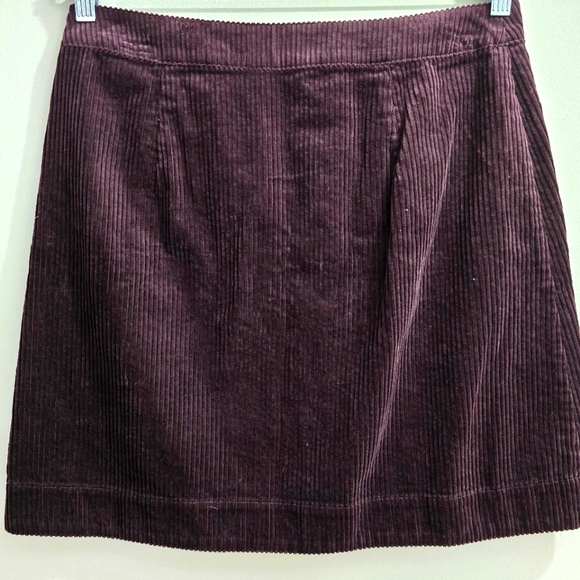 Loft Plum Cordouroy Button Down Mini Skirt size 8 - Picture 3 of 11